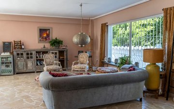 Property slide 40