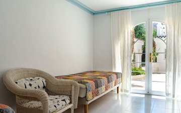 Property slide 48