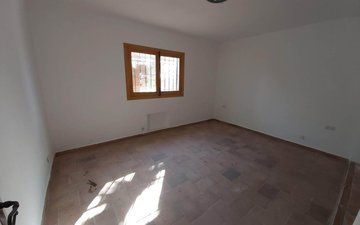 Property slide 21