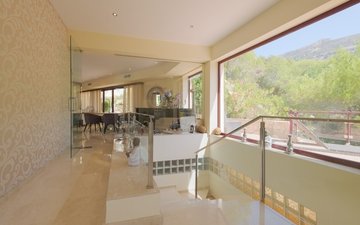 Property slide 21