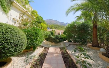 Property slide 25