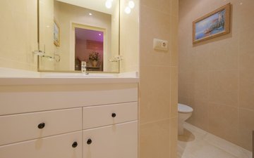 Property slide 35
