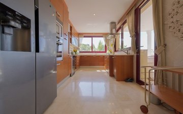 Property slide 39