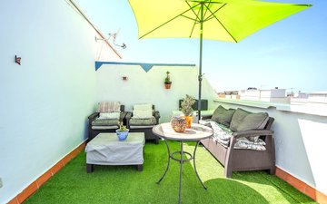 Property slide 32
