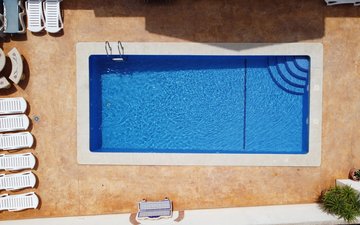 Property slide 32