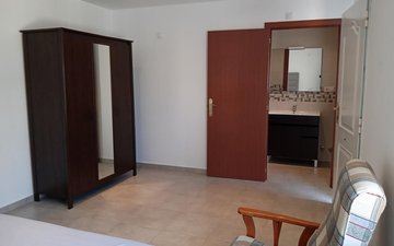 Property slide 40