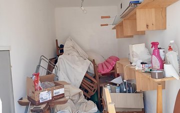 Property slide 44
