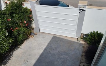 Property slide 25