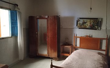 Property slide 16