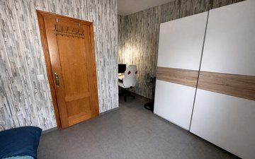 Property slide 50