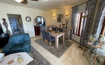 Property slide 23