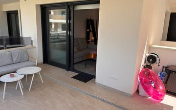 Property slide 32