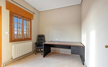 Property slide 25