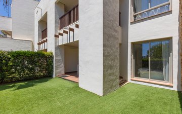 Property slide 32