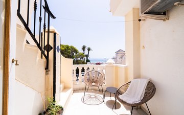 Property slide 44