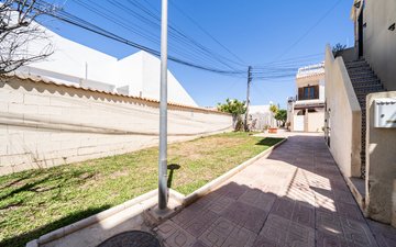 Property slide 41