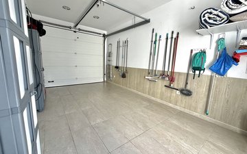 Property slide 17