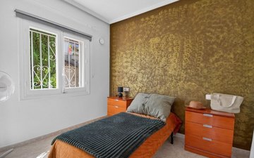 Property slide 10