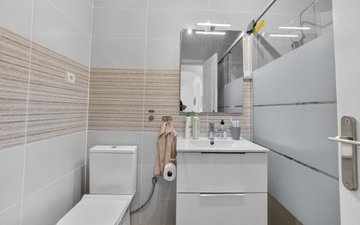 Property slide 10