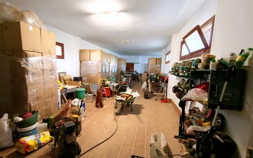Property slide 48
