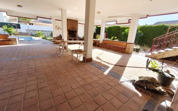 Property slide 42