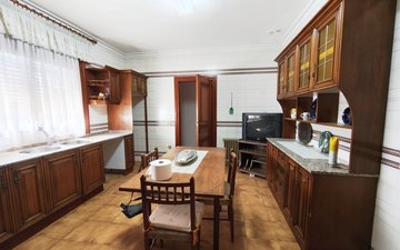 Property slide 21