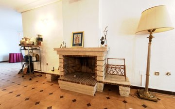 Property slide 18