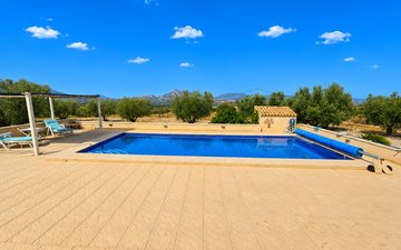 Property slide 10