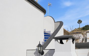 Property slide 18