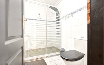 Property slide 32
