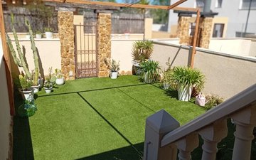 Property slide 10