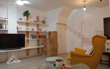 Property slide 19
