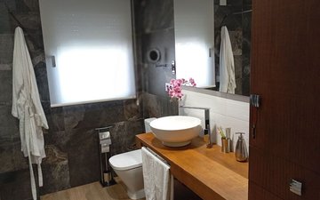 Property slide 24