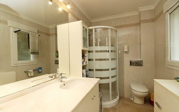 Property slide 19