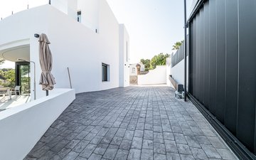 Property slide 35