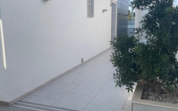 Property slide 7