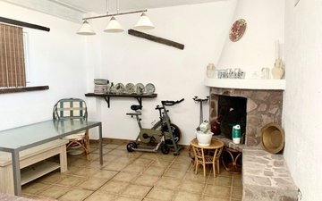 Property slide 14