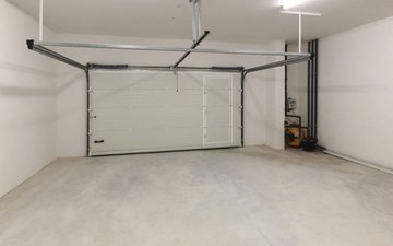 Property slide 32