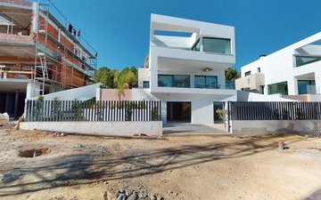 Property slide 46