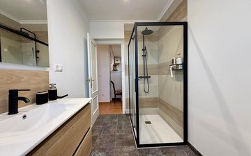 Property slide 23
