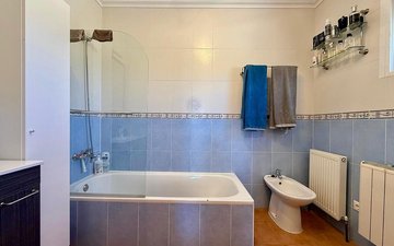 Property slide 27