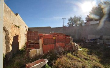 Property slide 10
