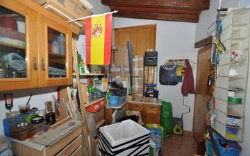 Property slide 24