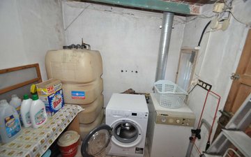 Property slide 25