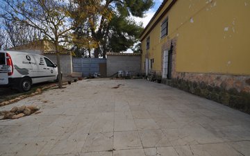 Property slide 42