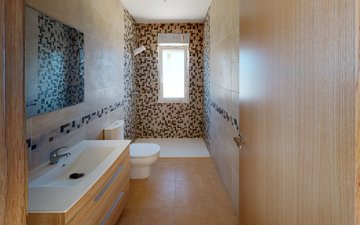 Property slide 32