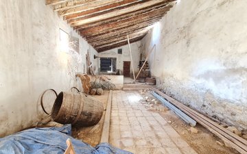 Property slide 17