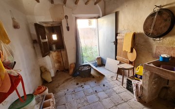 Property slide 16