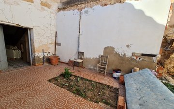 Property slide 18