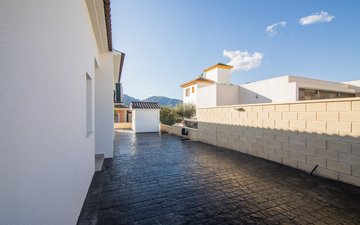 Property slide 23